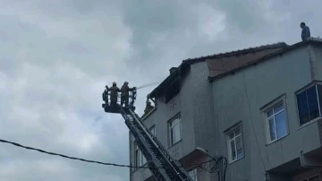 Ümraniye’de evde çıkan yangında yaşlı kadın ile torunu yaralandı
