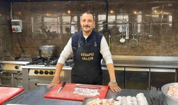 Ünü ülkeyi aşan Kebapçı Yalçın, kebap yapımına dair tüyolarını paylaştı
