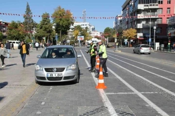 Bin 113 sürücüye para cezası kesildi