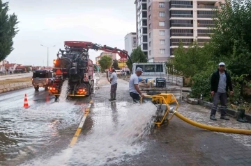 Uşak’ta yağış miktarı rekor seviyelere ulaştı
