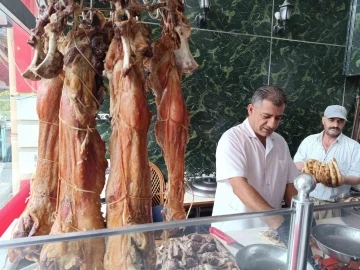 Uykuyu bölen lezzet ’büryan kebabı’
