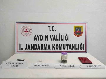 Uyuşturucu taciri jandarmadan kaçamadı
