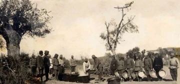 ’Üzüm hoşaflı Çanakkale menüsü’ yanlış, ’etli nohut, zeytinyağlı bakla’ doğru
