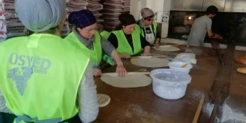 Üzümlü’den depremzedelere Erzincan ketesi gönderiliyor
