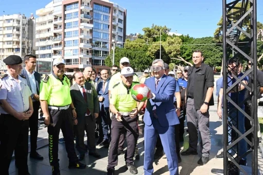 Vali Şahin: “Kazaların çok büyük bölümü sürücü hatalarından kaynaklanıyor”
