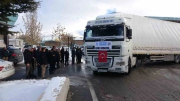 Van’dan yeni yardım tırları deprem bölgesine gönderildi