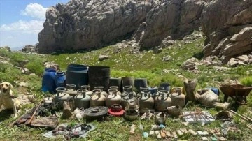 Van'da terör örgütü PKK'ya ait çok sayıda silah ve mühimmat ele geçirildi