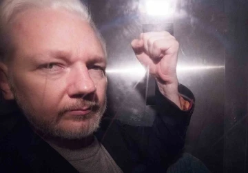 WikiLeaks’in kurucusu Assange, İngiltere’den ayrıldı

