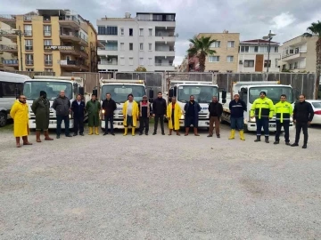 Yağış ve fırtınaya karşı Didim Belediyesi teyakkuza geçti
