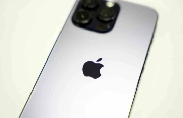 Yapay zeka destekli iPhone tanıtımı, Apple hayranlarını heyecanlandırmadı