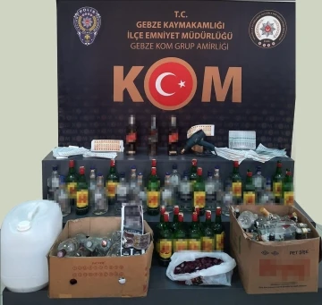 Yılbaşı öncesi &quot;ZİNCİR-2&quot; operasyonunda litrelerce alkol ele geçirildi
