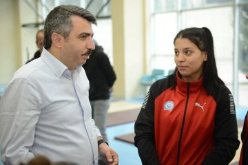 Yıldırım'da Naim Süleymanoğlu özel bir organizasyonla anıldı