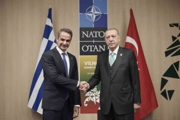 Yunan basını: “Erdoğan-Miçotakis görüşmesi ’mükemmel’ bir atmosferde geçti&quot;
