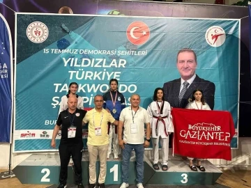 Yunusemreli Selvinaz Türkiye şampiyonu oldu