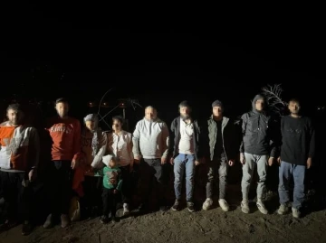Yurt dışına kaçmaya çalışan 10 düzensiz göçmen yakalandı
