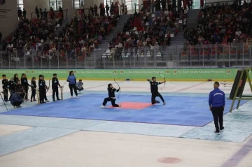 Zeytinburnu Belediyesi Kış Spor Okulları’nın kapanış programı gerçekleştirildi
