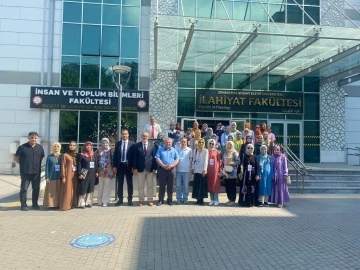 Zonguldak Bülent Ecevit Üniversitesi’nde Türk Edebiyatı söyleşisi gerçekleştirildi
